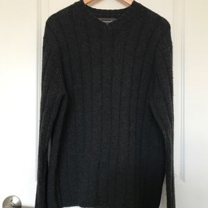 Abercrombie & Fitch Men's Large Cable Knit Sweater
